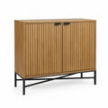 Meuble de rangement 2 portes 110 cm x 40 cm x 90 cm bois effet chêne lattes verticales piètement métal noir